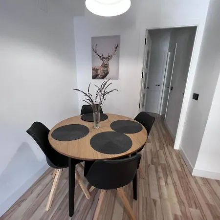 Apartamento Con Patio 4 En El Casco Histórico *